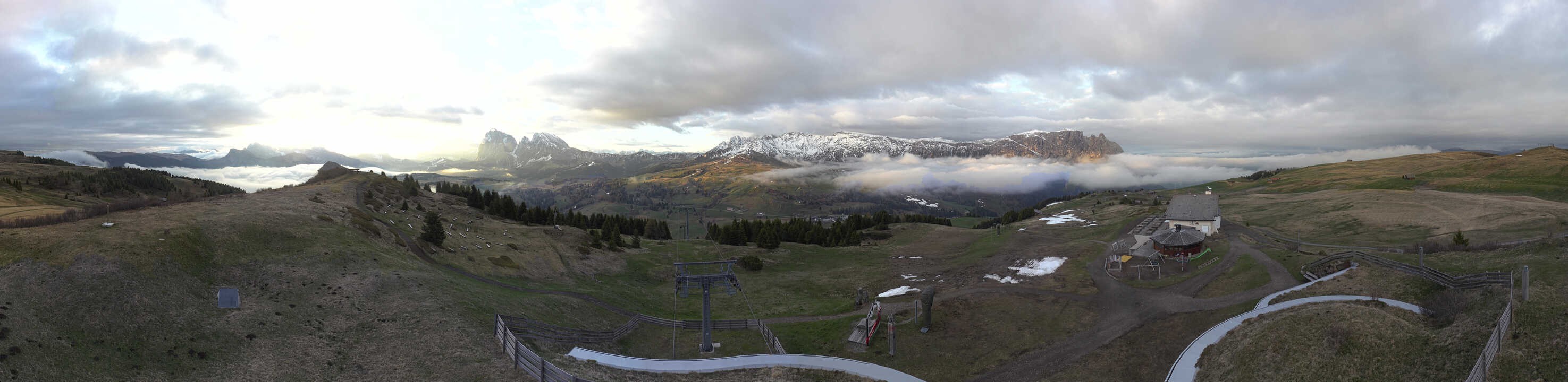 Archiv Foto Webcam Panorama der Seiser Alm von der Puflatsch Bergstation