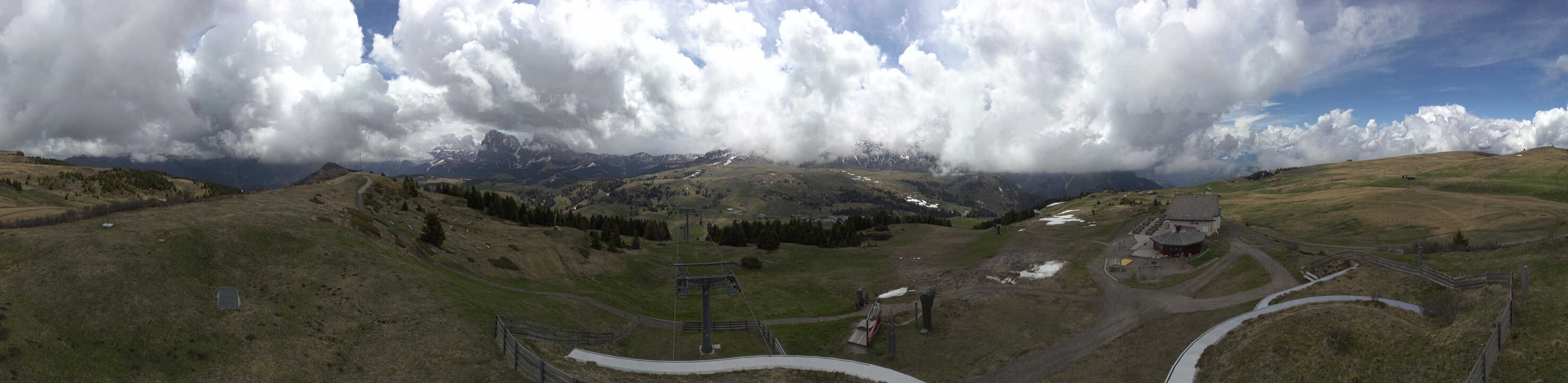 Archiv Foto Webcam Panorama der Seiser Alm von der Puflatsch Bergstation