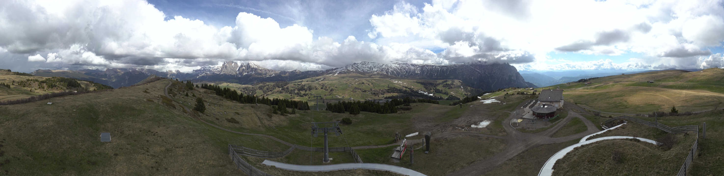 Archiv Foto Webcam Panorama der Seiser Alm von der Puflatsch Bergstation