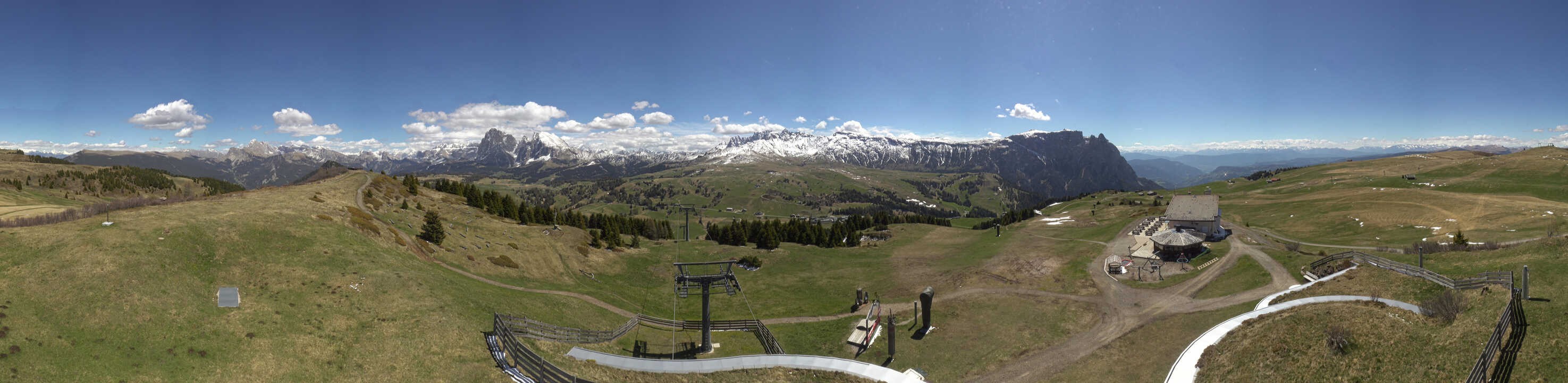 Archiv Foto Webcam Panorama der Seiser Alm von der Puflatsch Bergstation