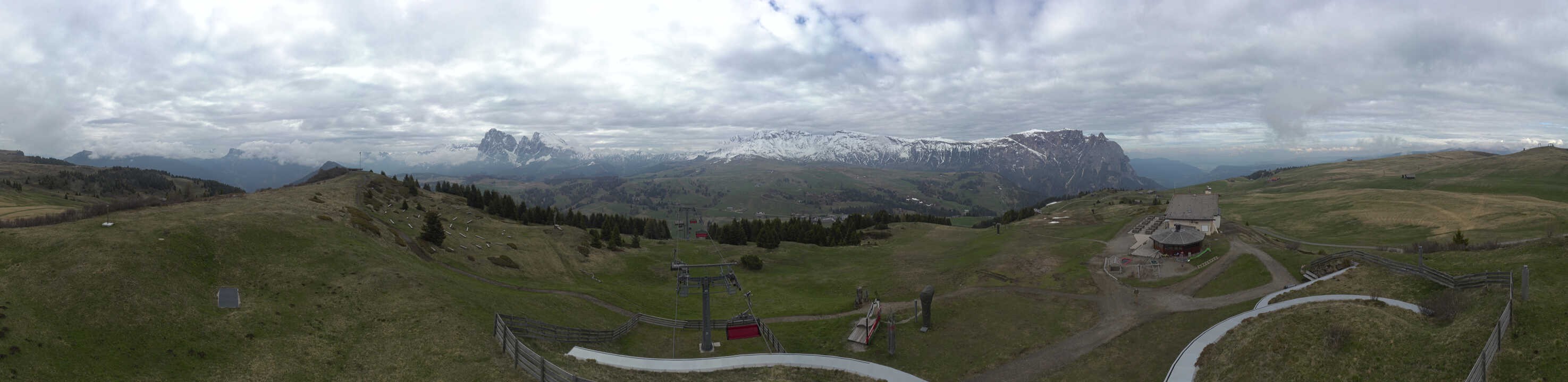 Archiv Foto Webcam Panorama der Seiser Alm von der Puflatsch Bergstation