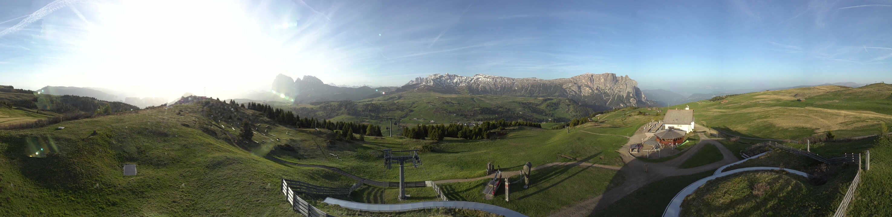 Archiv Foto Webcam Panorama der Seiser Alm von der Puflatsch Bergstation