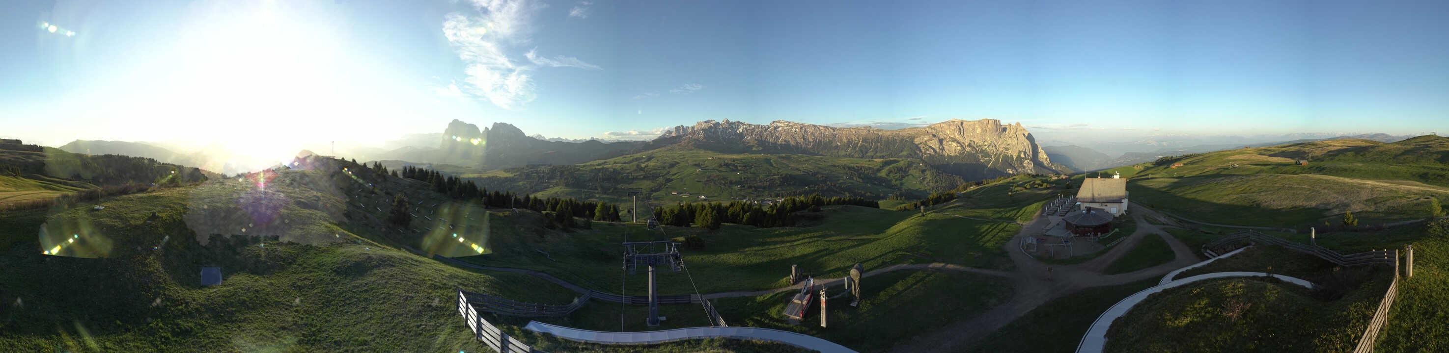 Archiv Foto Webcam Panorama der Seiser Alm von der Puflatsch Bergstation