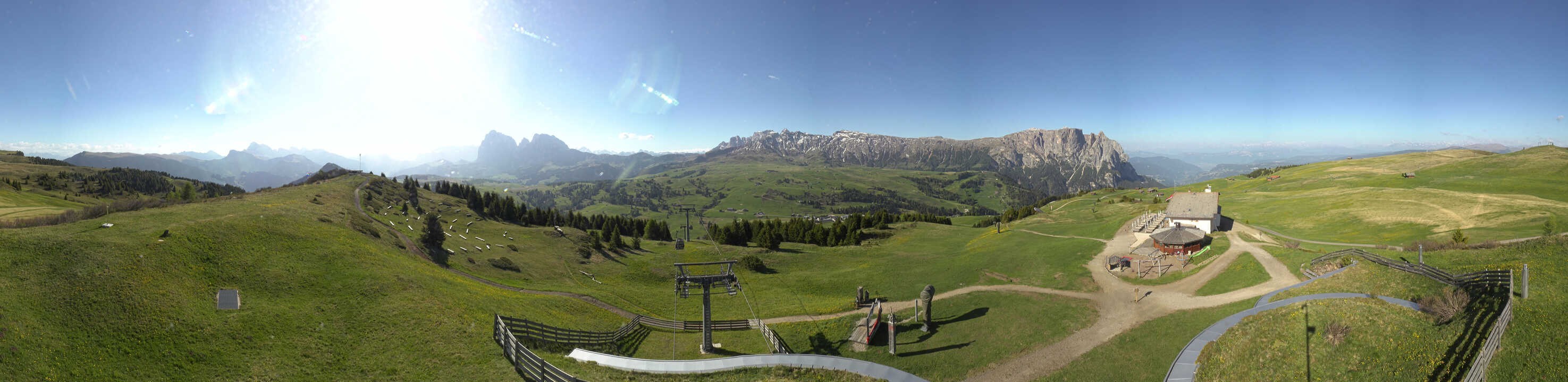 Archiv Foto Webcam Panorama der Seiser Alm von der Puflatsch Bergstation