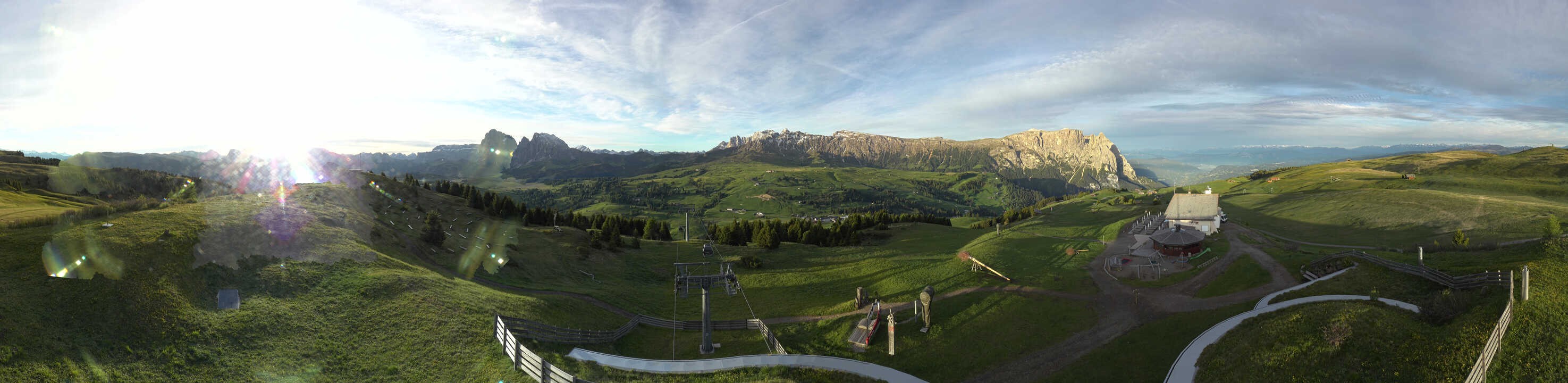 Archiv Foto Webcam Panorama der Seiser Alm von der Puflatsch Bergstation