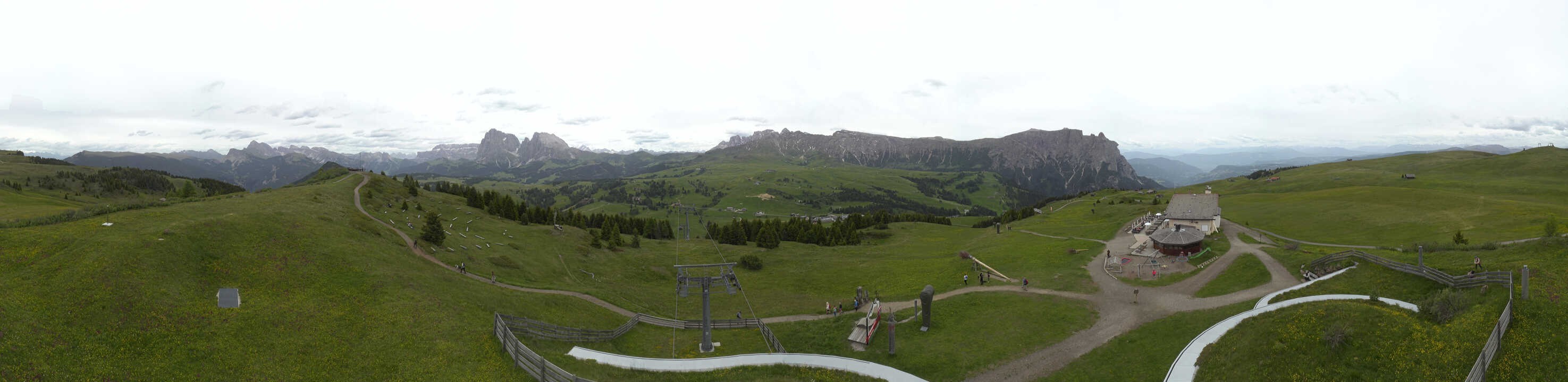 Archiv Foto Webcam Panorama der Seiser Alm von der Puflatsch Bergstation