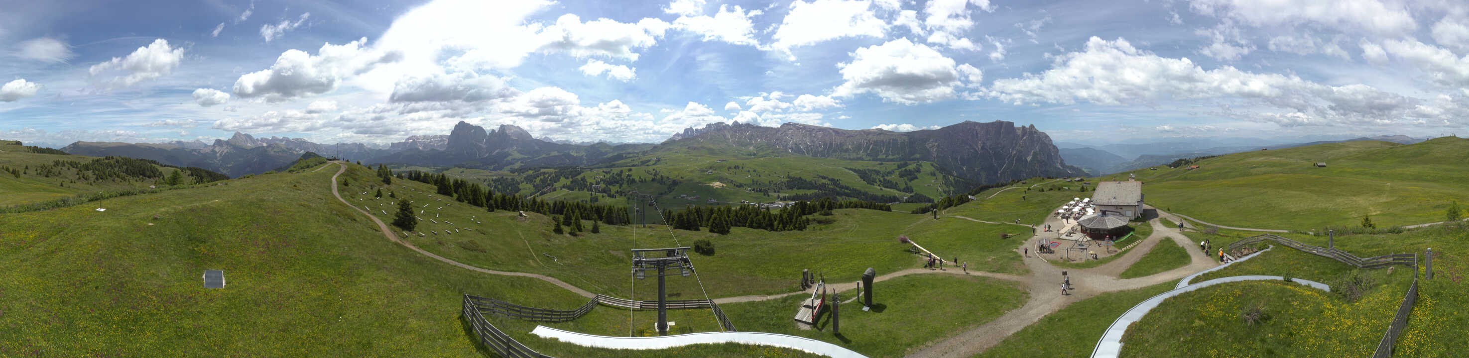 Archiv Foto Webcam Panorama der Seiser Alm von der Puflatsch Bergstation