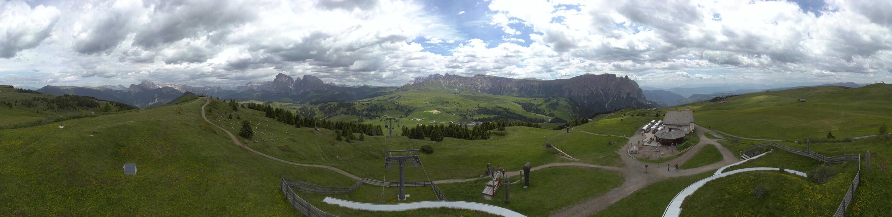 Archiv Foto Webcam Panorama der Seiser Alm von der Puflatsch Bergstation