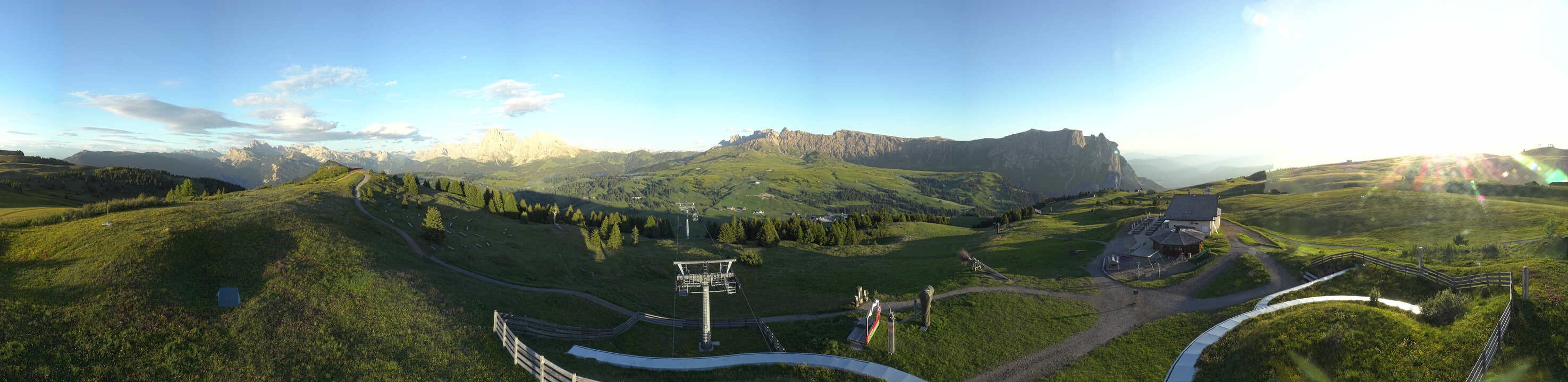 Archiv Foto Webcam Panorama der Seiser Alm von der Puflatsch Bergstation