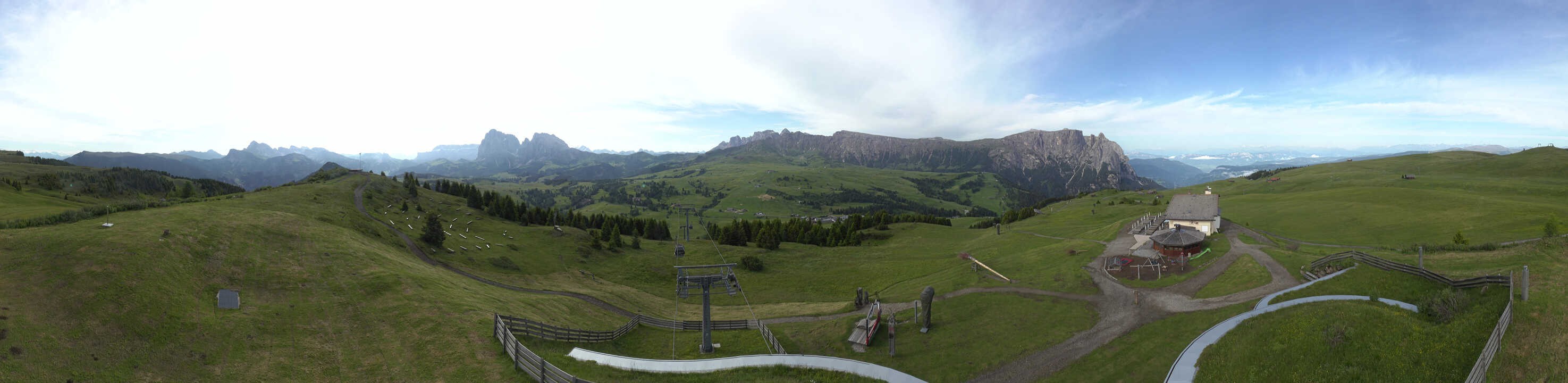 Archiv Foto Webcam Panorama der Seiser Alm von der Puflatsch Bergstation