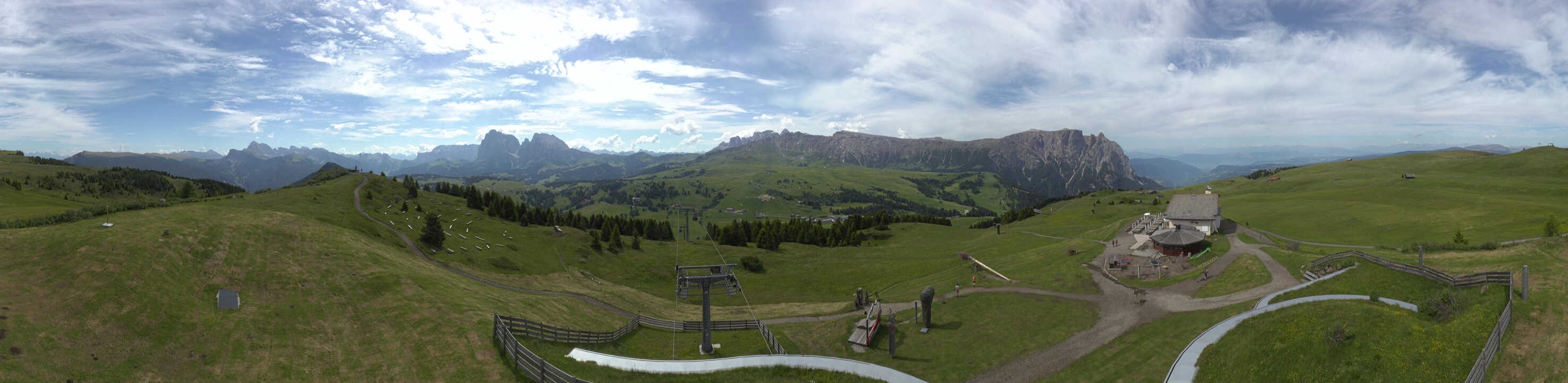 Archiv Foto Webcam Panorama der Seiser Alm von der Puflatsch Bergstation