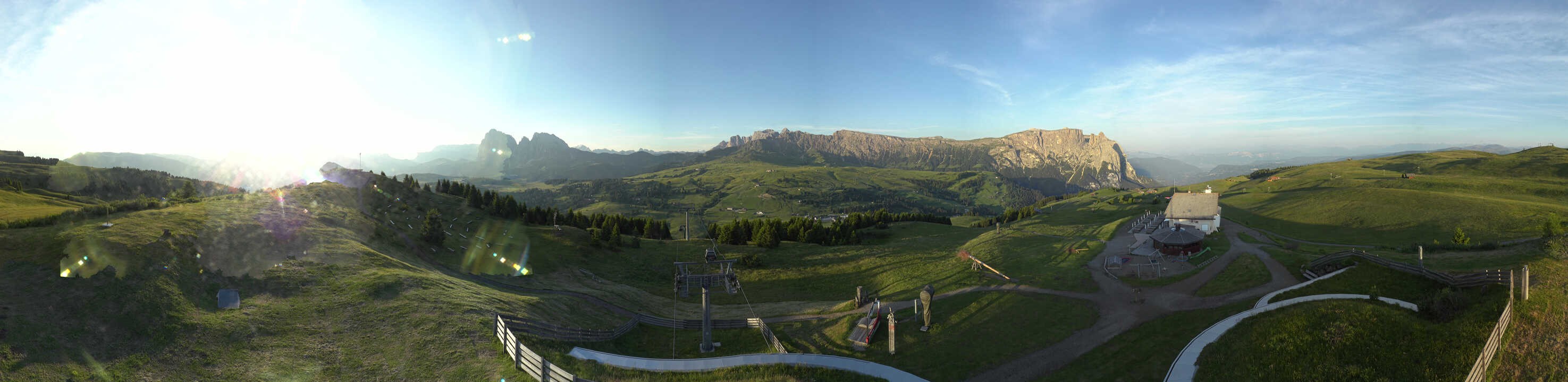 Archiv Foto Webcam Panorama der Seiser Alm von der Puflatsch Bergstation