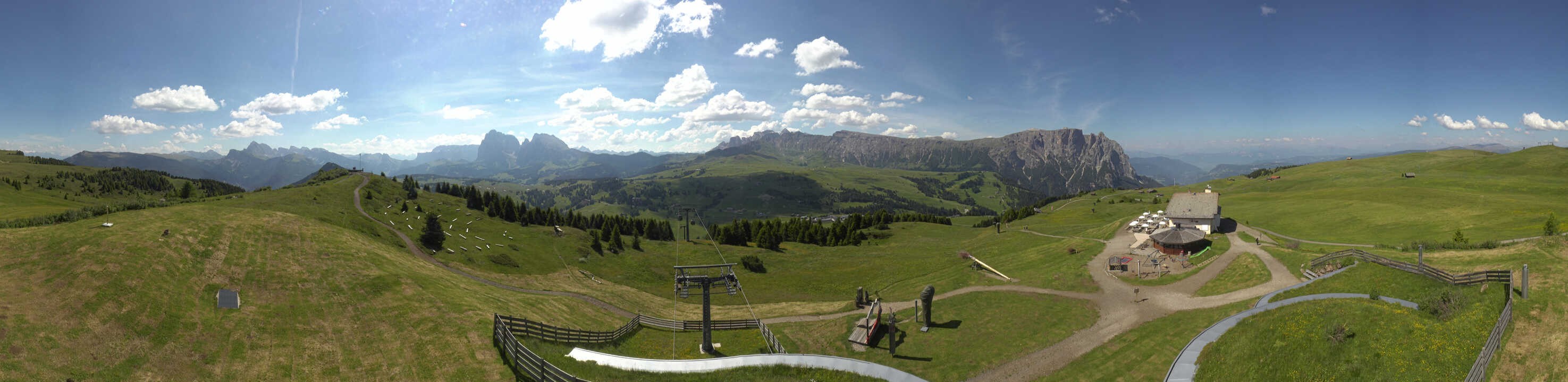 Archiv Foto Webcam Panorama der Seiser Alm von der Puflatsch Bergstation
