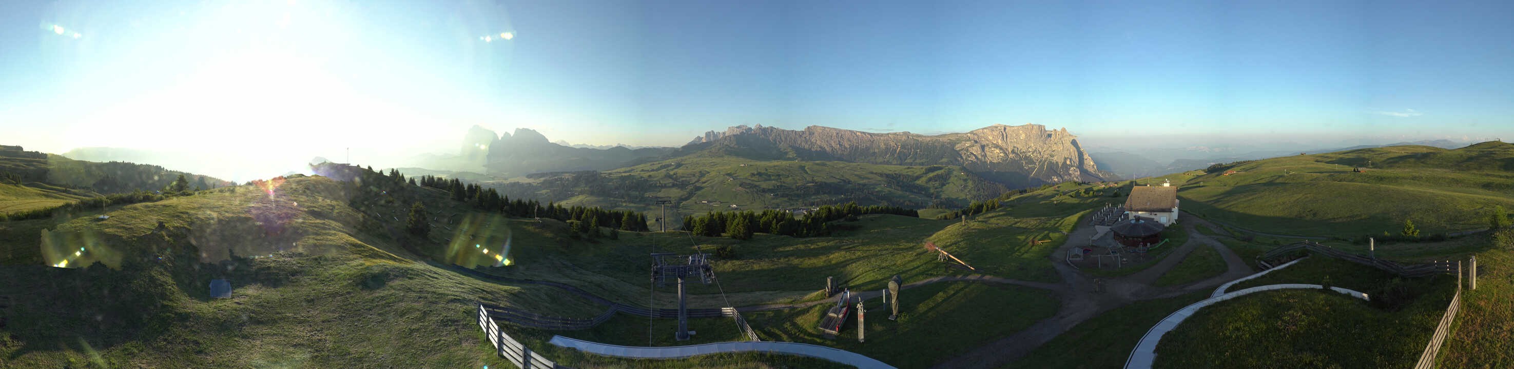 Archiv Foto Webcam Panorama der Seiser Alm von der Puflatsch Bergstation
