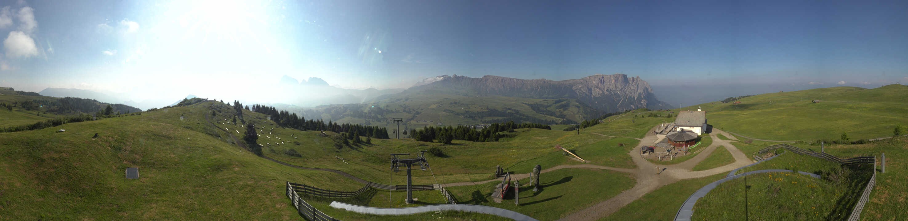 Archiv Foto Webcam Panorama der Seiser Alm von der Puflatsch Bergstation