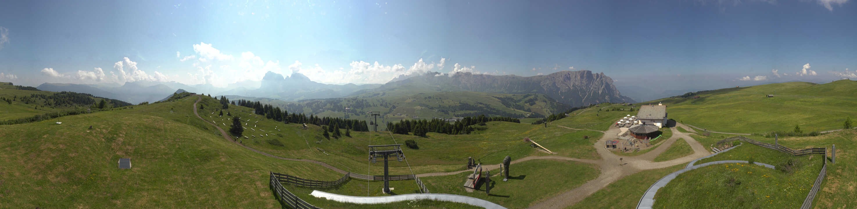 Archiv Foto Webcam Panorama der Seiser Alm von der Puflatsch Bergstation