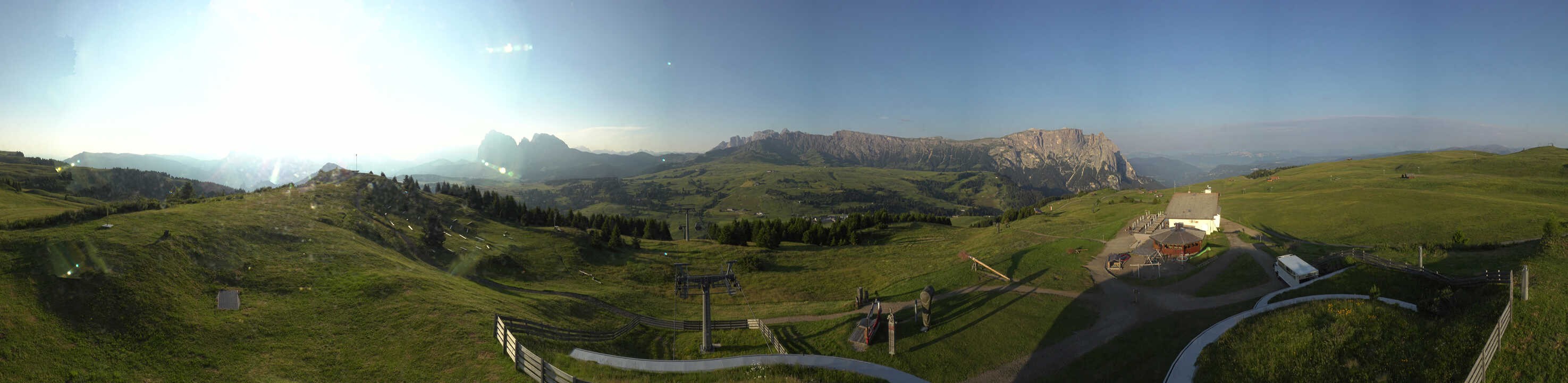 Archiv Foto Webcam Panorama der Seiser Alm von der Puflatsch Bergstation