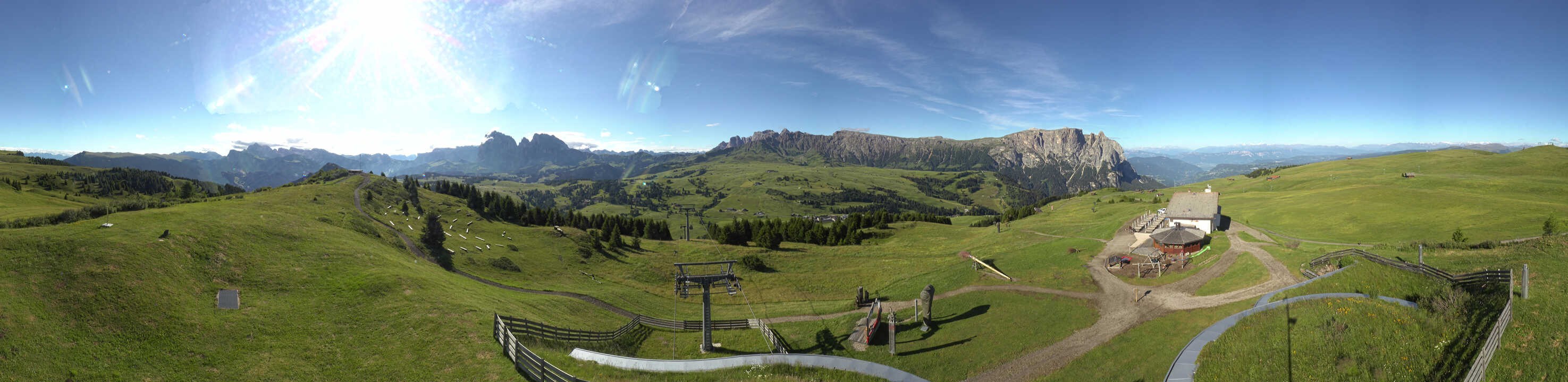 Archiv Foto Webcam Panorama der Seiser Alm von der Puflatsch Bergstation