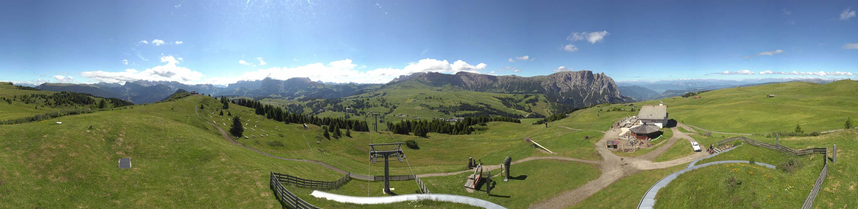 Archiv Foto Webcam Panorama der Seiser Alm von der Puflatsch Bergstation