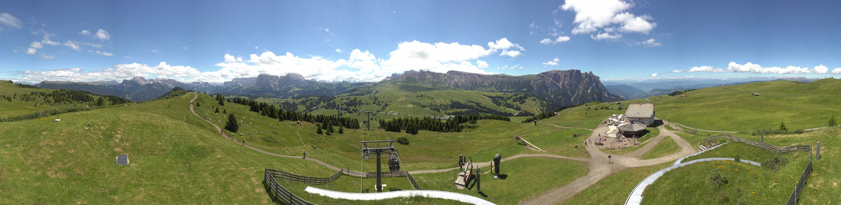Archiv Foto Webcam Panorama der Seiser Alm von der Puflatsch Bergstation