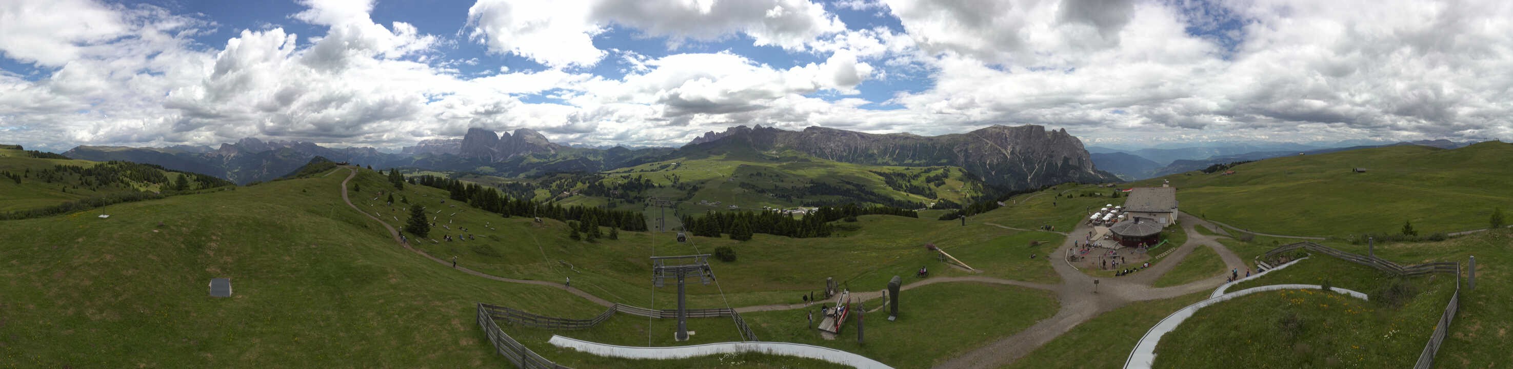 Archiv Foto Webcam Panorama der Seiser Alm von der Puflatsch Bergstation