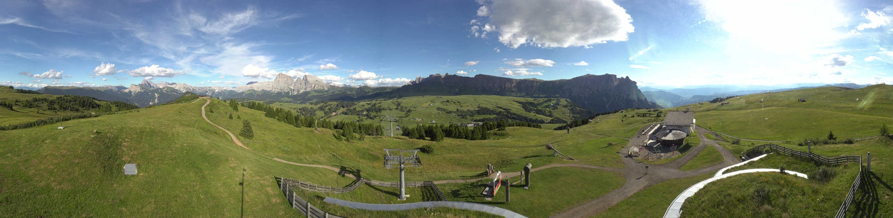 Archiv Foto Webcam Panorama der Seiser Alm von der Puflatsch Bergstation