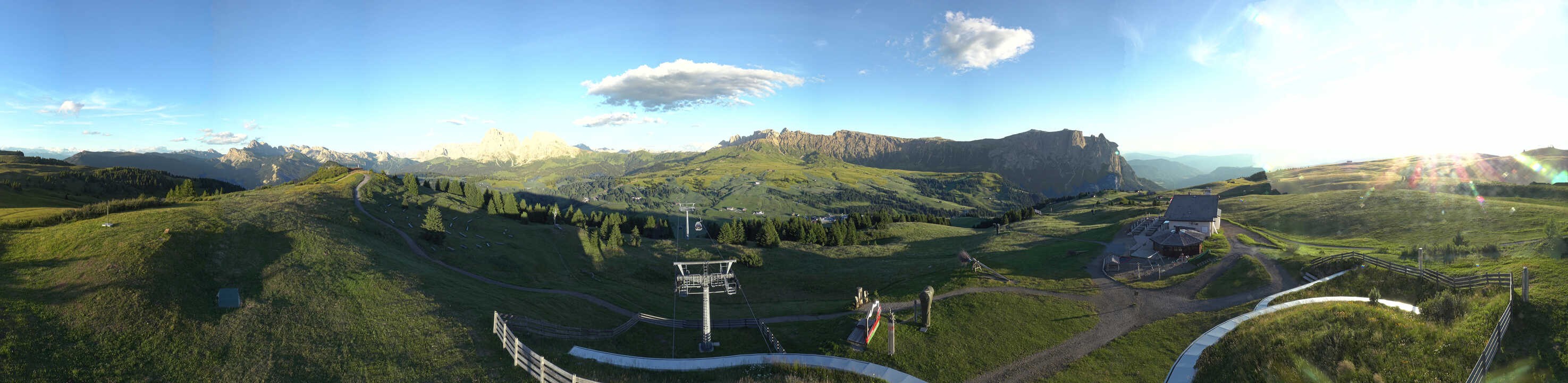 Archiv Foto Webcam Panorama der Seiser Alm von der Puflatsch Bergstation