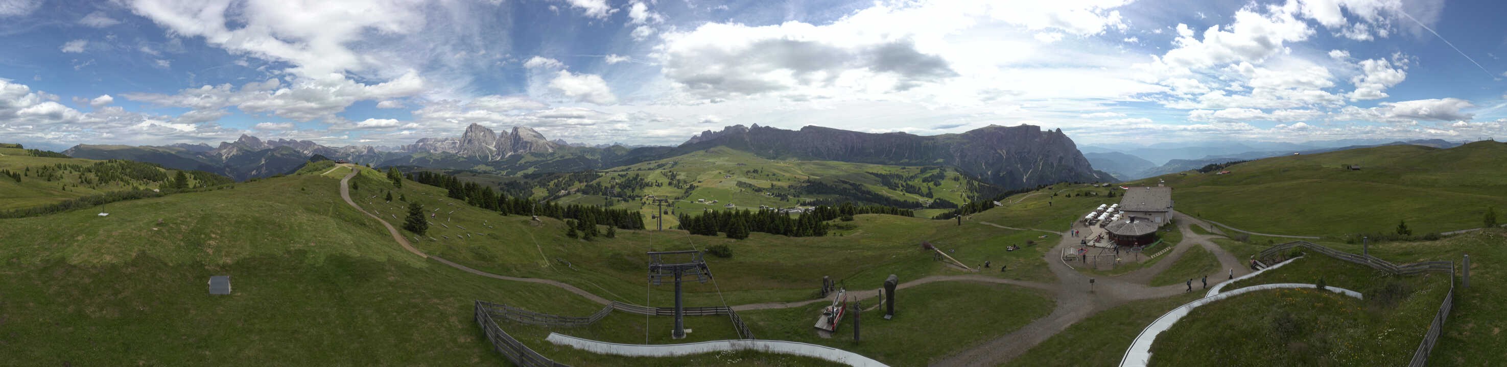 Archiv Foto Webcam Panorama der Seiser Alm von der Puflatsch Bergstation