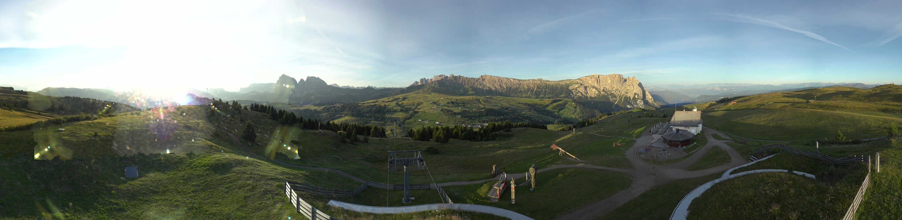 Archiv Foto Webcam Panorama der Seiser Alm von der Puflatsch Bergstation