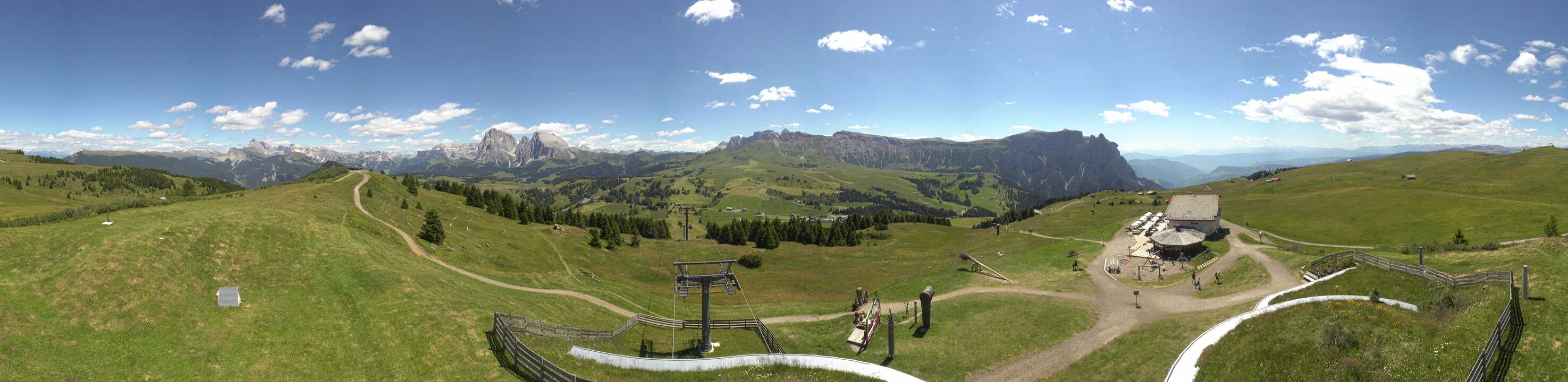 Archiv Foto Webcam Panorama der Seiser Alm von der Puflatsch Bergstation