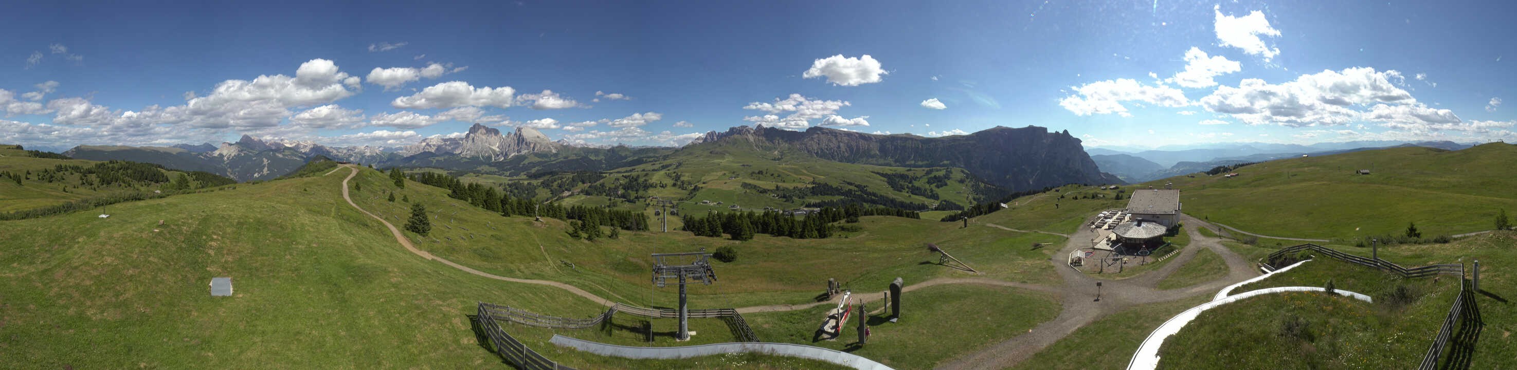 Archiv Foto Webcam Panorama der Seiser Alm von der Puflatsch Bergstation