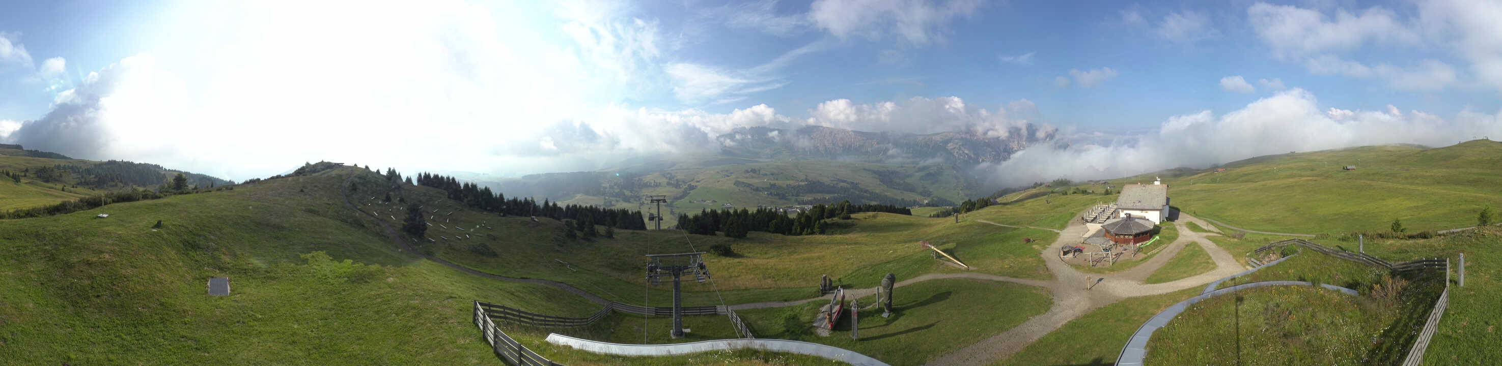 Archiv Foto Webcam Panorama der Seiser Alm von der Puflatsch Bergstation