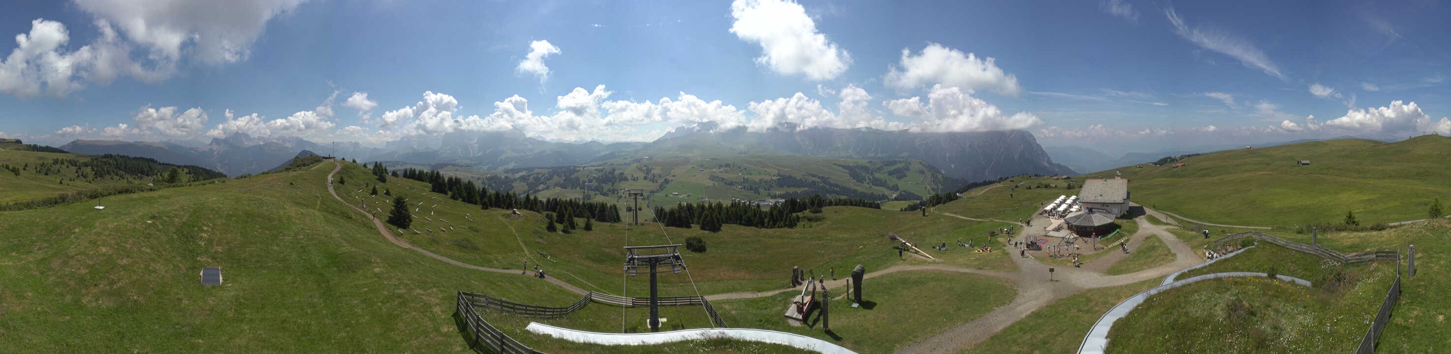 Archiv Foto Webcam Panorama der Seiser Alm von der Puflatsch Bergstation