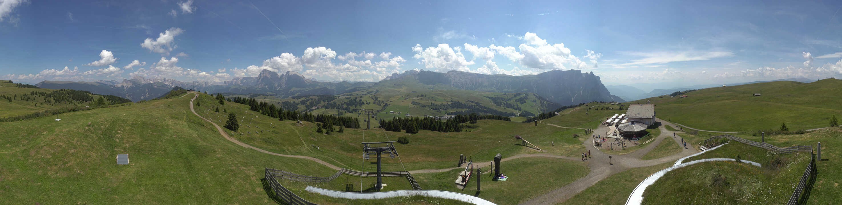 Archiv Foto Webcam Panorama der Seiser Alm von der Puflatsch Bergstation