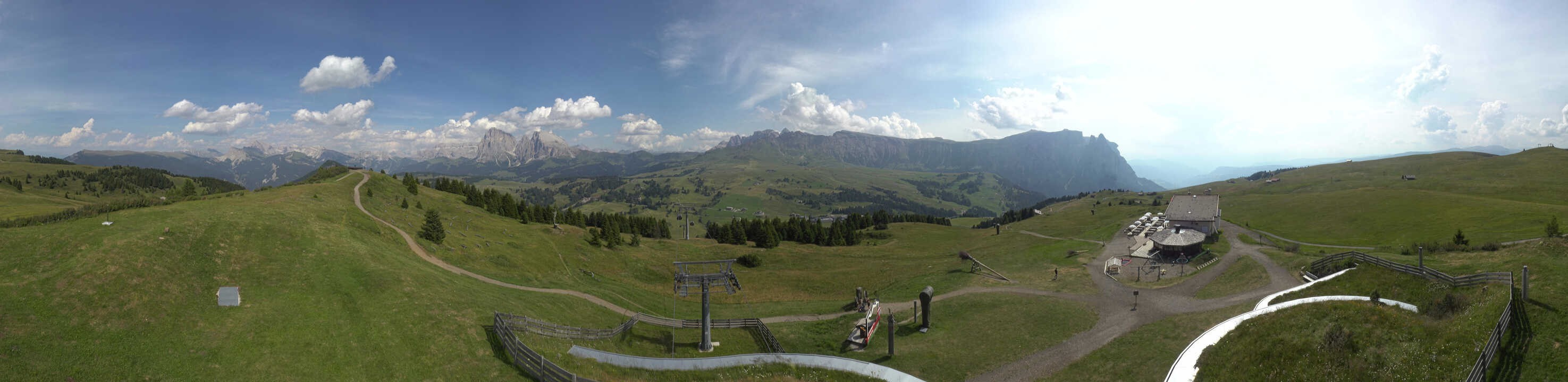 Archiv Foto Webcam Panorama der Seiser Alm von der Puflatsch Bergstation