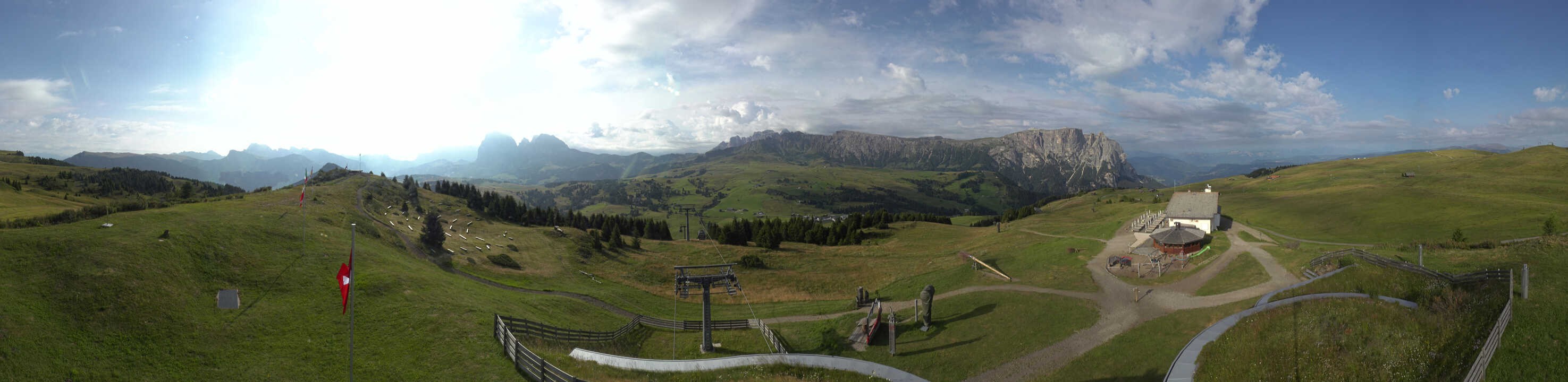 Archiv Foto Webcam Panorama der Seiser Alm von der Puflatsch Bergstation