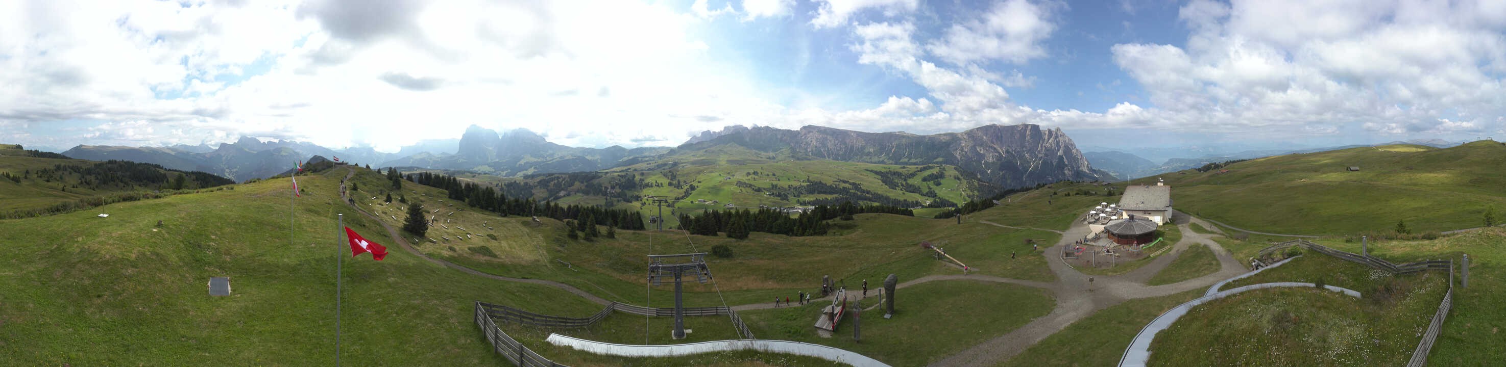 Archiv Foto Webcam Panorama der Seiser Alm von der Puflatsch Bergstation