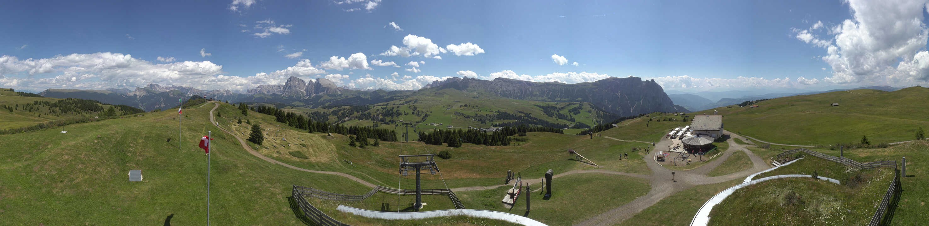 Archiv Foto Webcam Panorama der Seiser Alm von der Puflatsch Bergstation