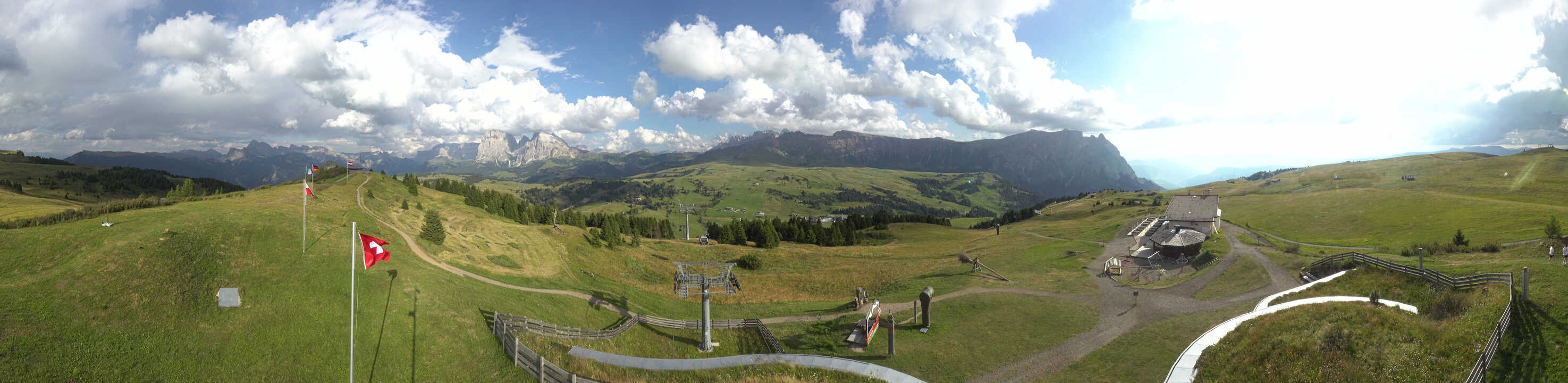 Archiv Foto Webcam Panorama der Seiser Alm von der Puflatsch Bergstation