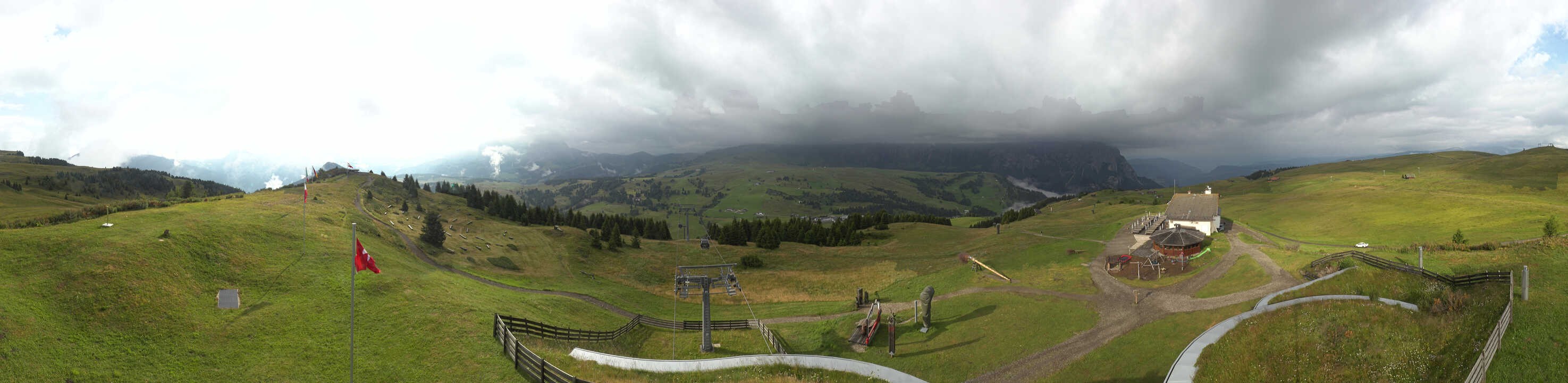 Archiv Foto Webcam Panorama der Seiser Alm von der Puflatsch Bergstation