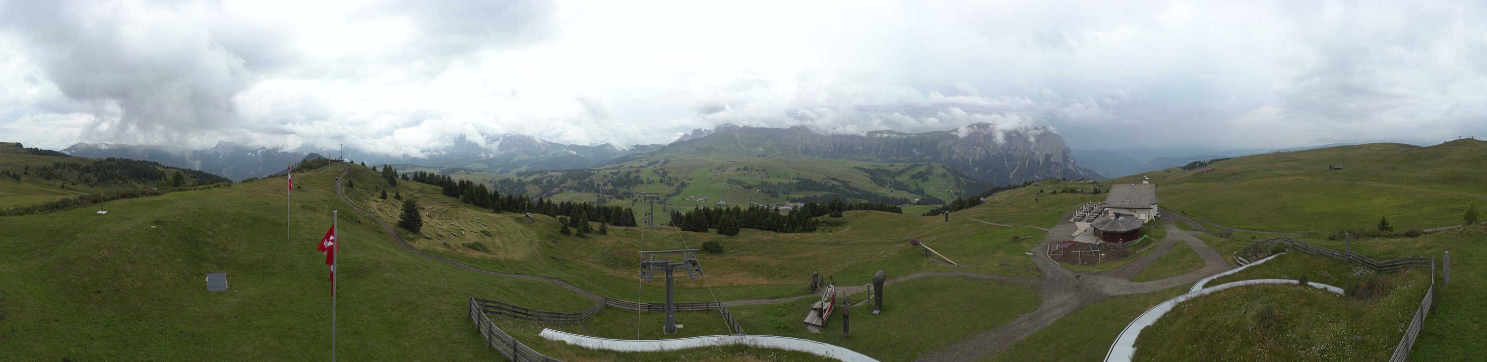 Archiv Foto Webcam Panorama der Seiser Alm von der Puflatsch Bergstation