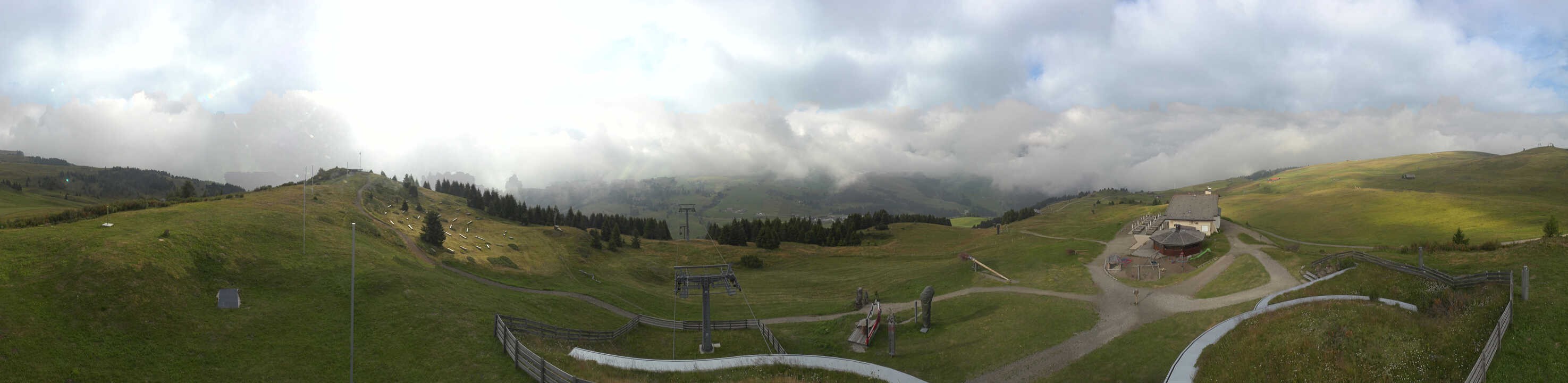 Archiv Foto Webcam Panorama der Seiser Alm von der Puflatsch Bergstation