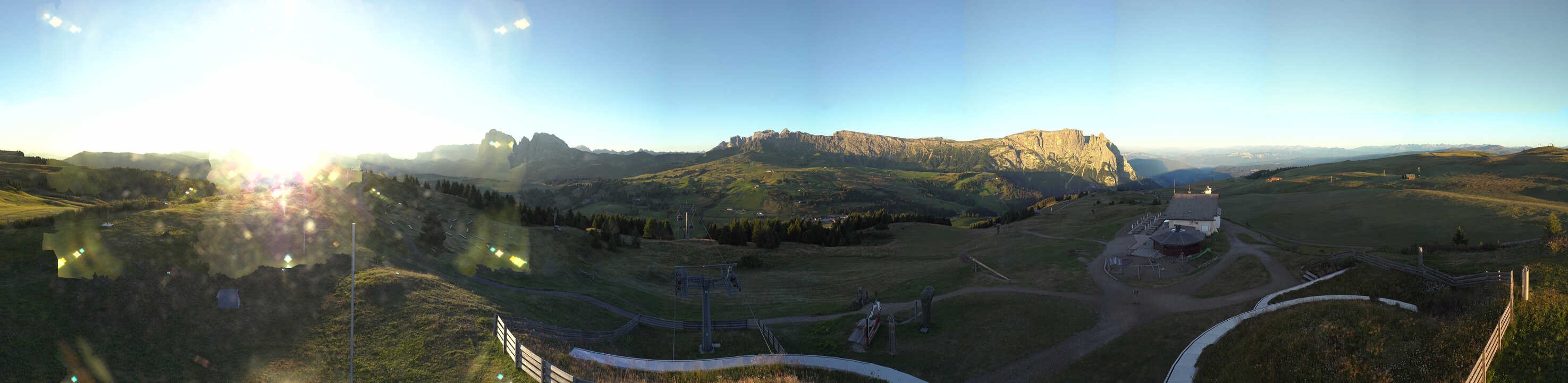Archiv Foto Webcam Panorama der Seiser Alm von der Puflatsch Bergstation