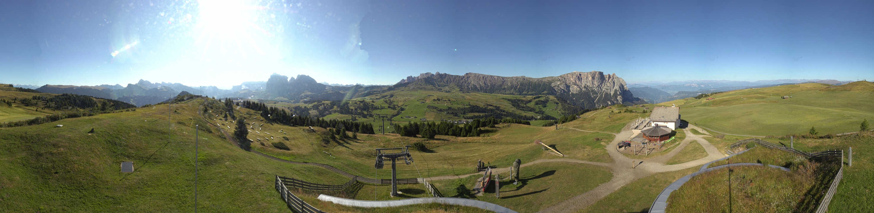 Archiv Foto Webcam Panorama der Seiser Alm von der Puflatsch Bergstation
