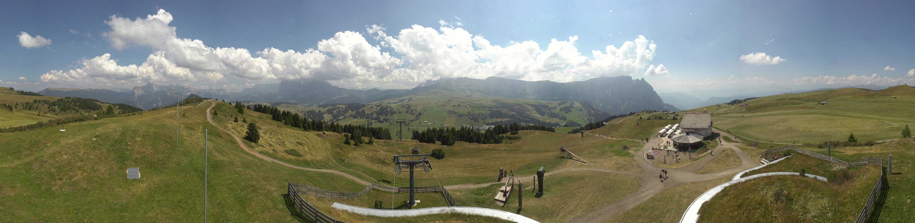 Archiv Foto Webcam Panorama der Seiser Alm von der Puflatsch Bergstation