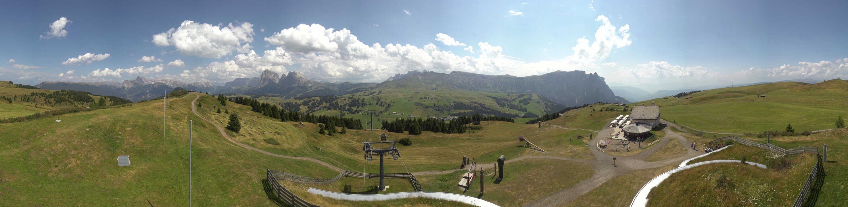Archiv Foto Webcam Panorama der Seiser Alm von der Puflatsch Bergstation
