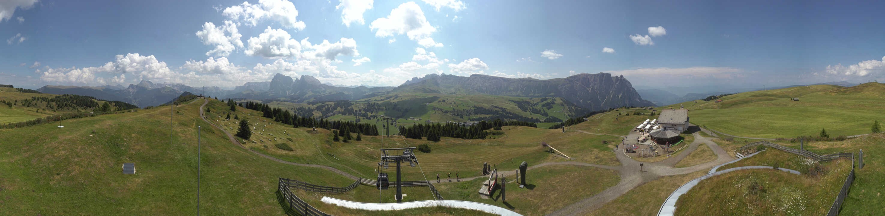 Archiv Foto Webcam Panorama der Seiser Alm von der Puflatsch Bergstation