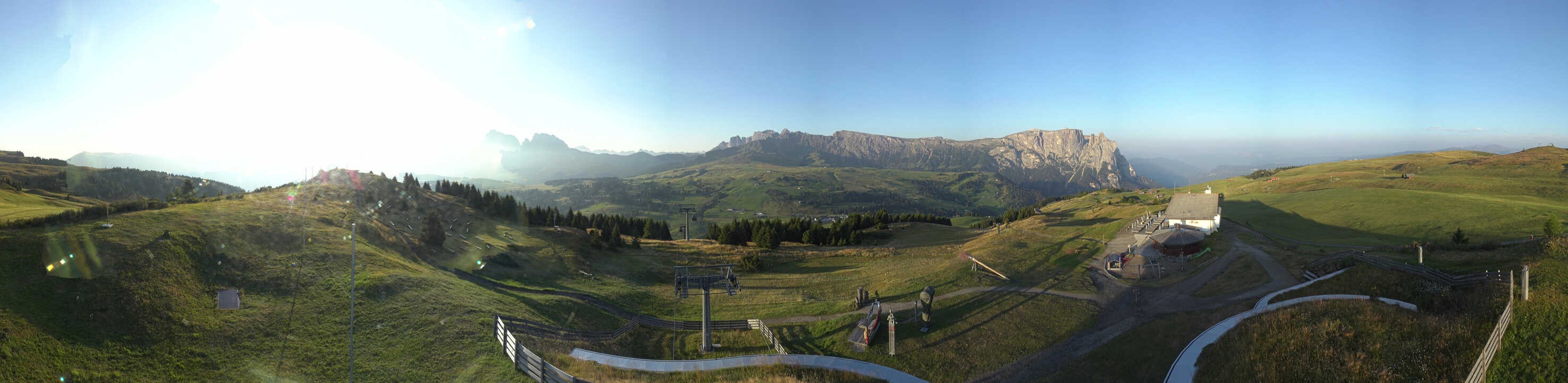 Archiv Foto Webcam Panorama der Seiser Alm von der Puflatsch Bergstation