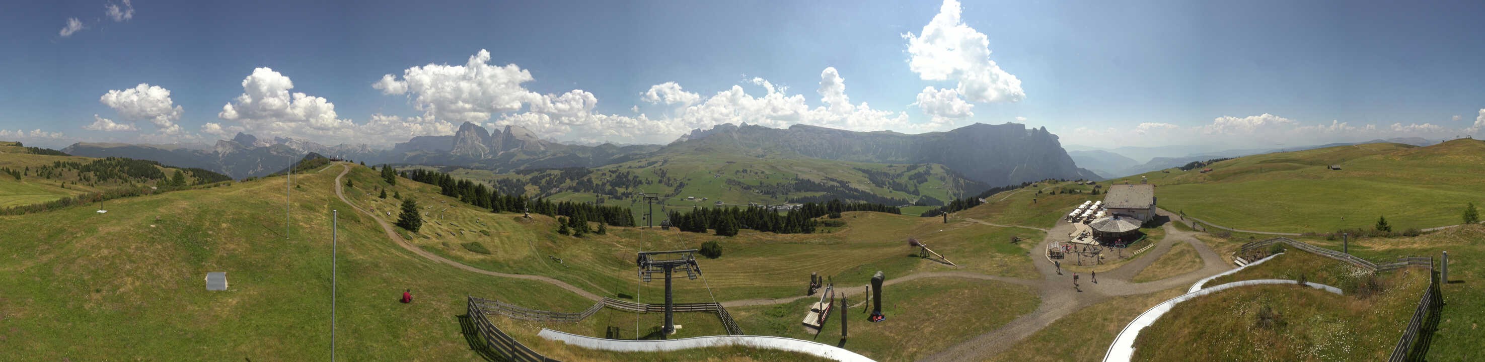 Archiv Foto Webcam Panorama der Seiser Alm von der Puflatsch Bergstation