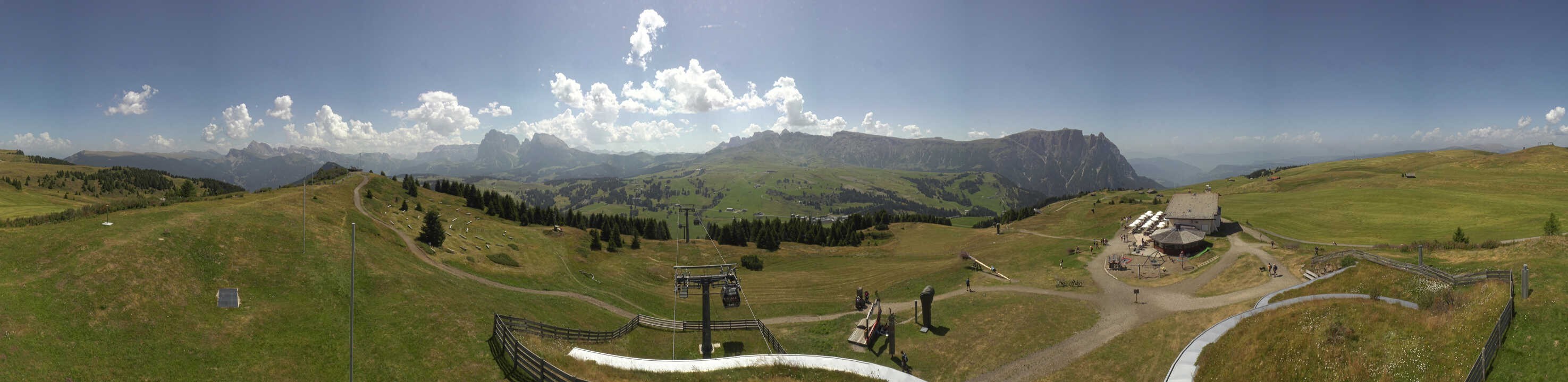 Archiv Foto Webcam Panorama der Seiser Alm von der Puflatsch Bergstation